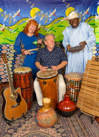 Dallas Johnson, Tim O'Keefe & SIama having fun_photo by Carlos Grados
