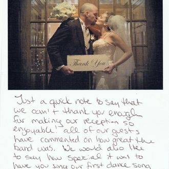 Sandy VIne And The Midnights wedding review with kissing couple thank you letter.
