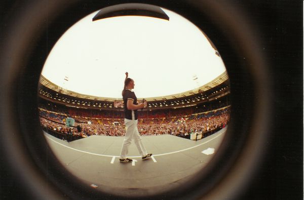1997 - Noel on stage at Wembley Stadium - Champion of the World Event