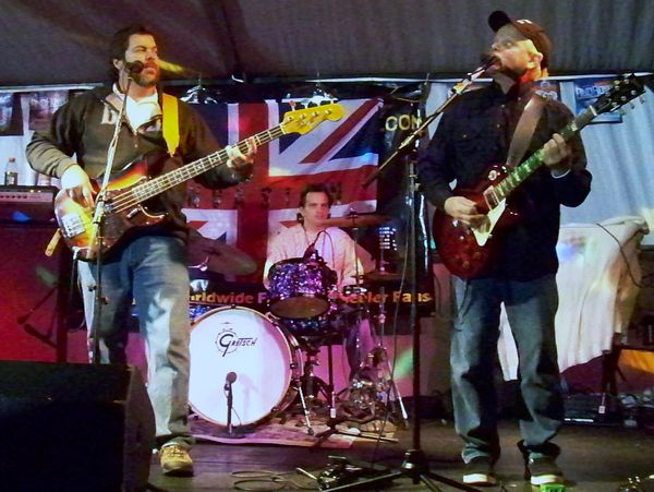     Super bowl show February 1st  2009..
temp 42 degrees when we took the stage!!