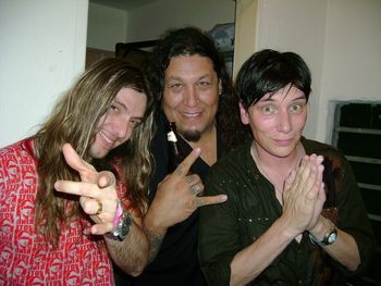 EDU, Chuck, Billy and the Alien
