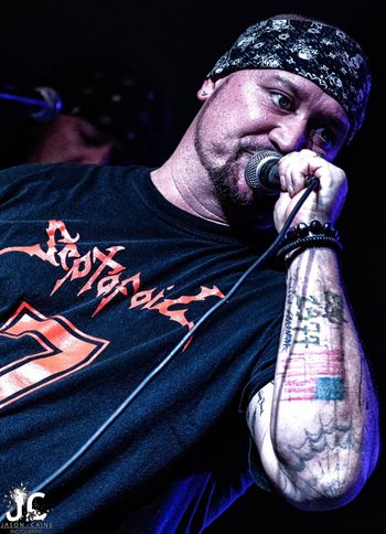 Fallen Stronger Singer Larry Smith Dec, 10th 2016 Photo by: Jason Cain Photography
