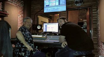 Robin & Sean mixing @ Beehive Sound
