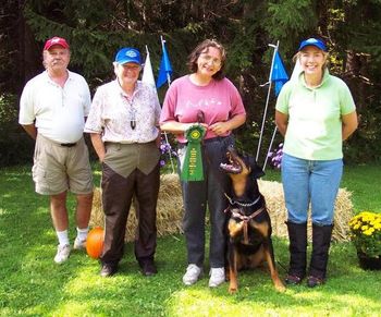 Brenda and Mace with the judges and tracklayer. They both look very happy!
