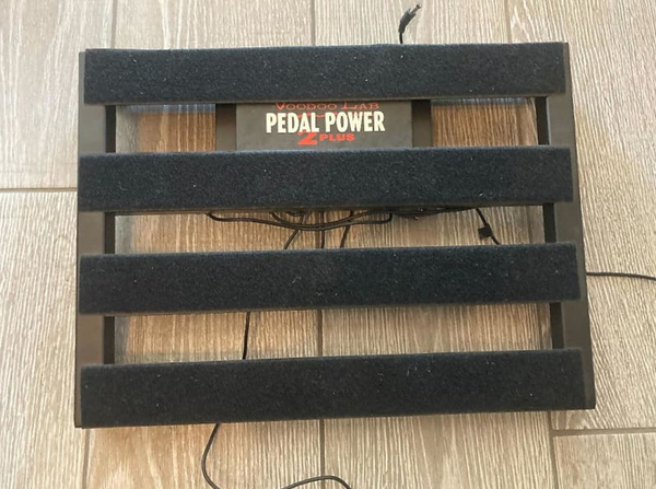 Pedaltrain Pedalboard w/ Voodoo Labs Power 2 Plus - LOADED BOMB 