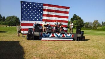 The Archtops in Chehalis 2015
