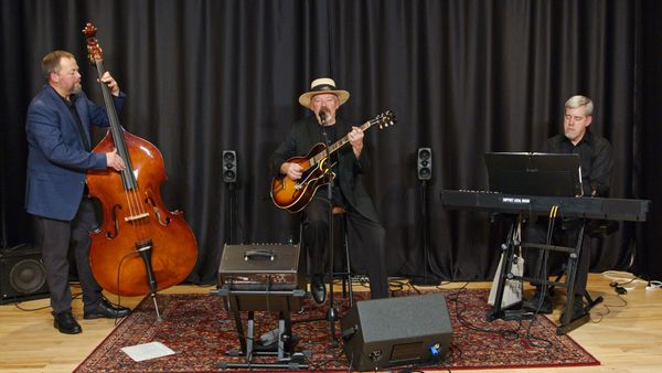 The Mike Faast Trio - Andy Carr - Piano, Andy Simmons -Bass, Mike Faast Guitar/Vocals