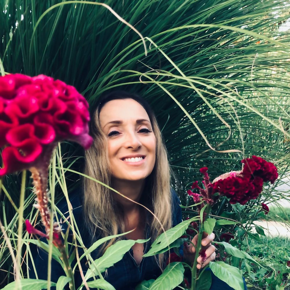 Lisa Bodnar and Whistlegrass - She Kneels is out on Spotify, Apple Music, Amazon Music, Deezer, Tidal, and other streaming platforms.