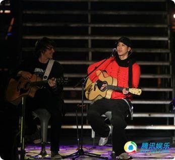 Leehom Wang New Year's Eve concert in Shanghai
