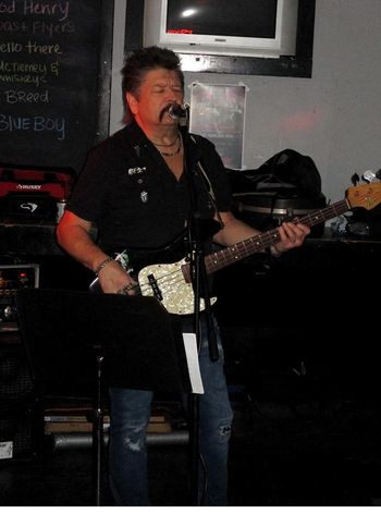 LARRY - HOWARD'S PUB 1-6-18
