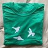Hummingbird Logo Comfy Tee - Heather Irish Green