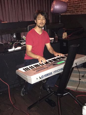 Kevin Wong (Bass-keys)
