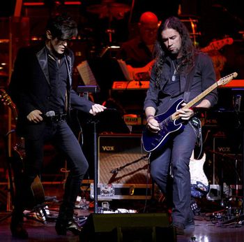 MiG & Aurelien Budynek: THE MUSIC OF QUEEN - A ROCK & SYMPHONIC SPECTACULAR, 2012, Grand Rapids, MI  

Photo: Sally Finneran
