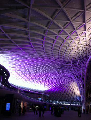 The spectacular roof of the brand spanking new Kings Cross St. Pancras station
