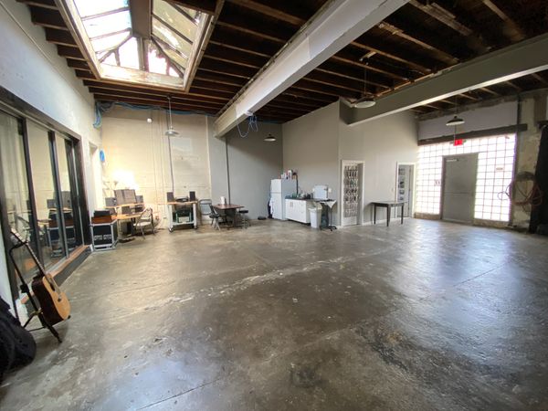 Live Room C