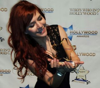 Receiving Hollywood International Entertainment Award
