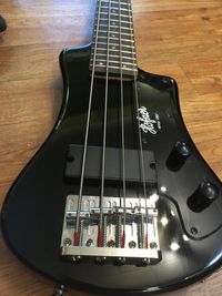 Hofner HCT Shorty Bass Guitar, Black