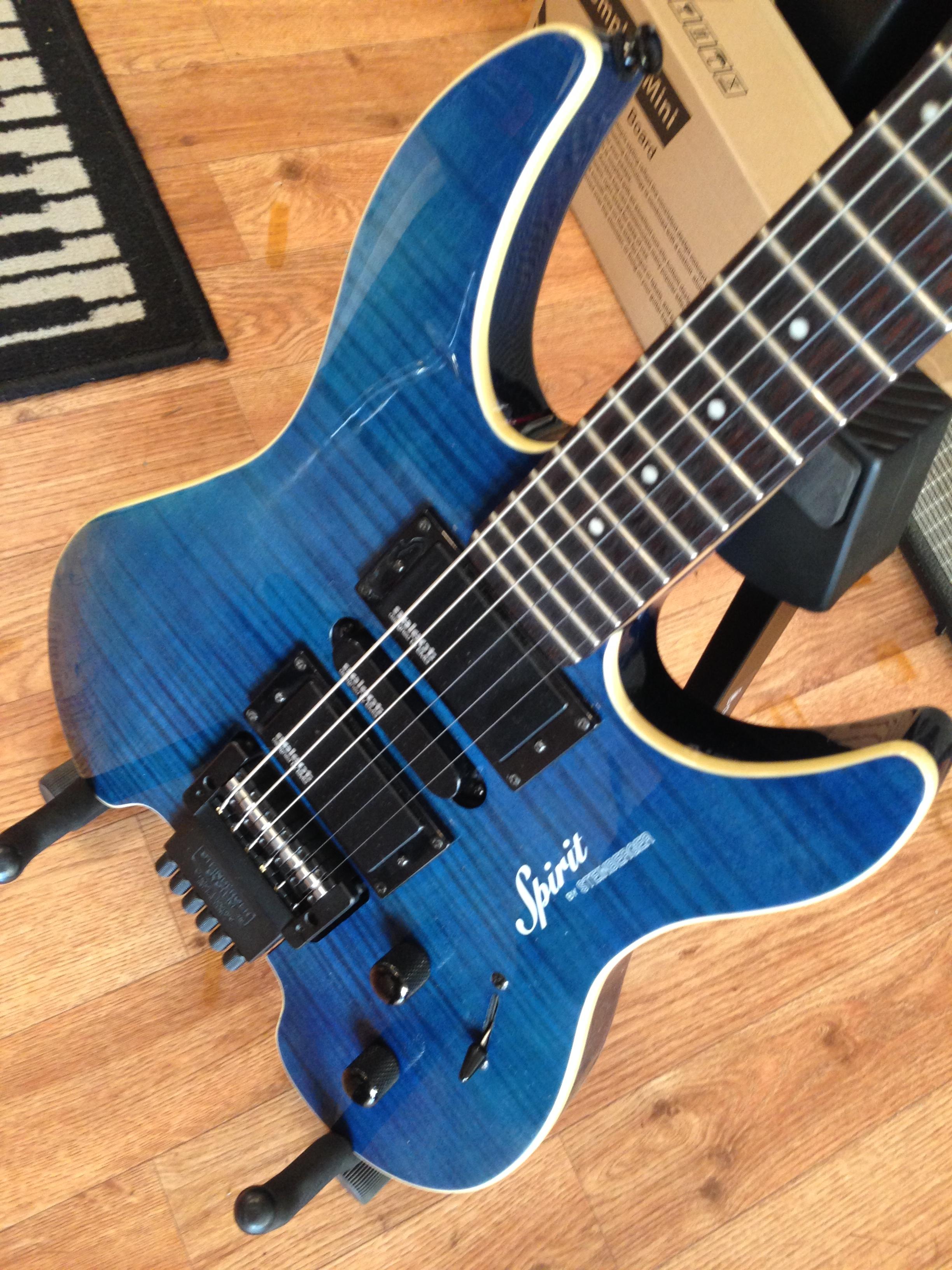 Stunning Steinberger 6 string Electric Headless Guitar