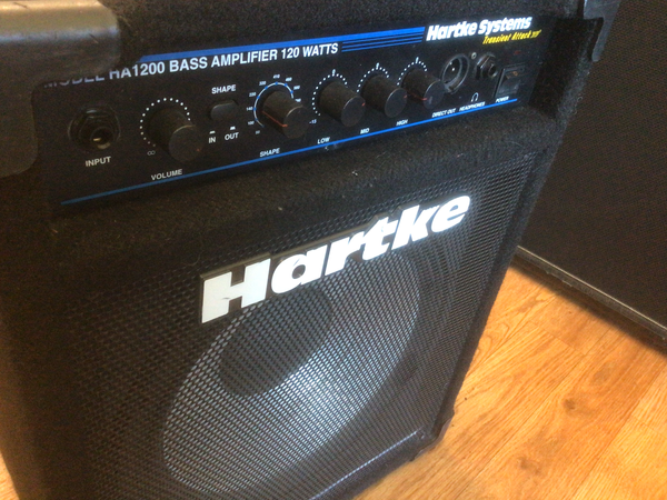 Hartke HA1200 Kickback 12