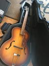 Godin 5th Avenue Acoustic Archtop + Factory Fitted Case