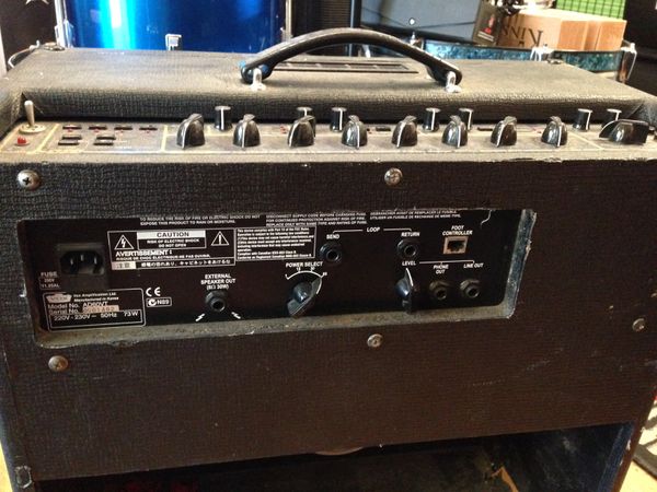 Vox Valvetronix AD60VT Guitar Amplifier 12