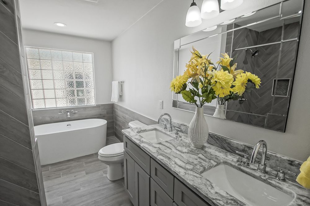 Custom Bathroom, Tile Showers, Tile Tub Surrounds, Cabinetry & Countertops!