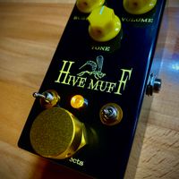 Hive Muff