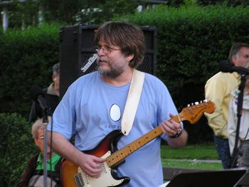 Outdoor concert with Nobody's Fool - Northport NY, 2009.
