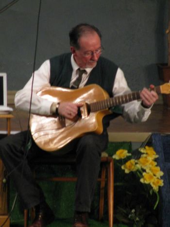 Tom Freeland Guitarist
