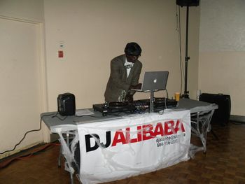 DJ Alibaba kickin' it old school.

