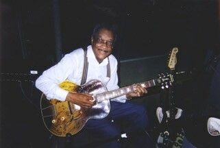 HUBERT SUMLIN PLAYING MY GUITAR
