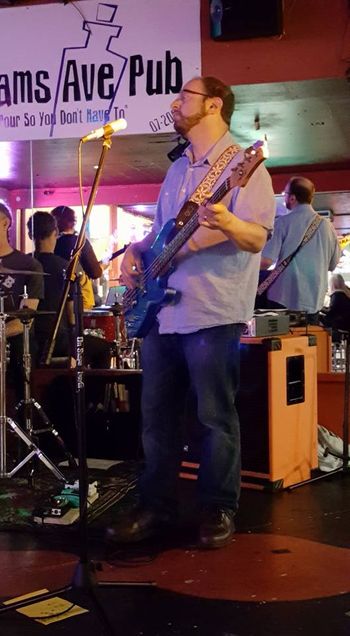 Jeff Colchamiro on bass, Williams Ave Pub, July 2016
