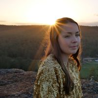 GOLDEN HOUR - single by Elizabeth Rae