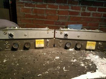 Akai M8 mic preamps
