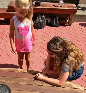My new friend Sienna wanted an autograph <3
