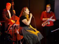 sineluna spiller jazzfestival på Cafe Sirius