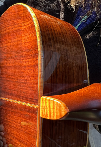 Heel, detailing curly Koa.
