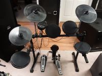 Alesis DM6 electronic drum set 