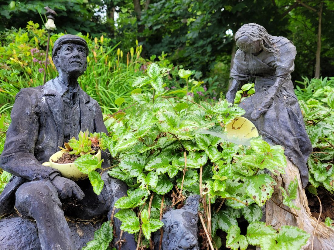 Two Gardeners
