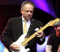 Jimmie Vaughan & The Tilt-A-Whirl Band