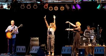 Melanie Taylor Live @ Warner Center
