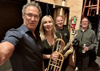 the bakersfield malibu horns selfie
