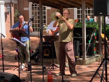 Brown Bag Concerts at Penn Square
