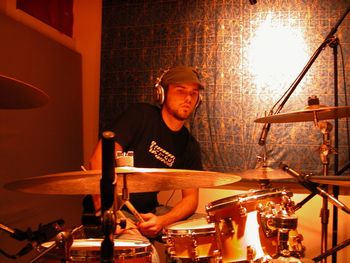 Buddy Nuisance @ Gravity Studios - Chicago, IL (P.Kuhl 2005)
