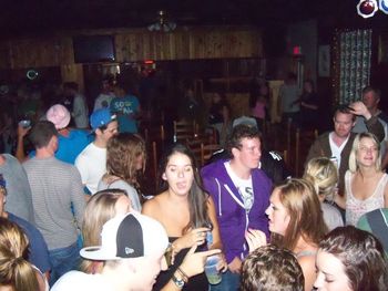 Northwood Inn Aug 20/2011 The Crowd On the Floor!!!!
