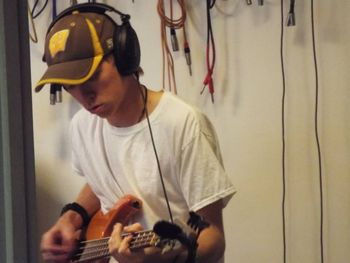 Bass guitar tracking
