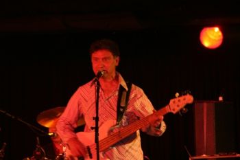 Warren, bassist extraordinaire!
