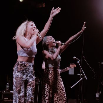 Liza Colby & Kia Warren (photo by Eric Andersen)
