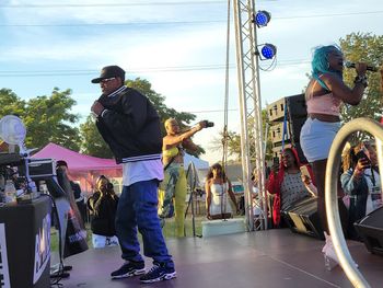 Kurupt on stage w/Liddy
