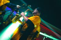1 hora de musica en vivo